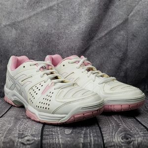 ASICS (E557Y)Women white & Pink Tennis shoes Sz 7. Like New, no wear on tread.